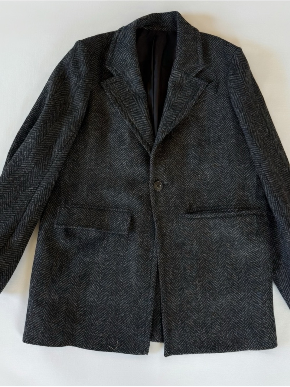 Men's Charcoal Herringbone Blazer - Classic Single-Button Jacket